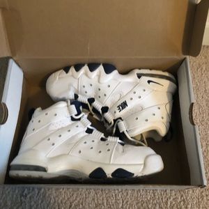 Charles Barleys Nike